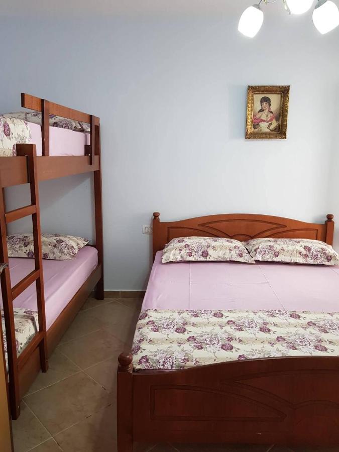 Comfortable Apartment Shëngjin Kültér fotó