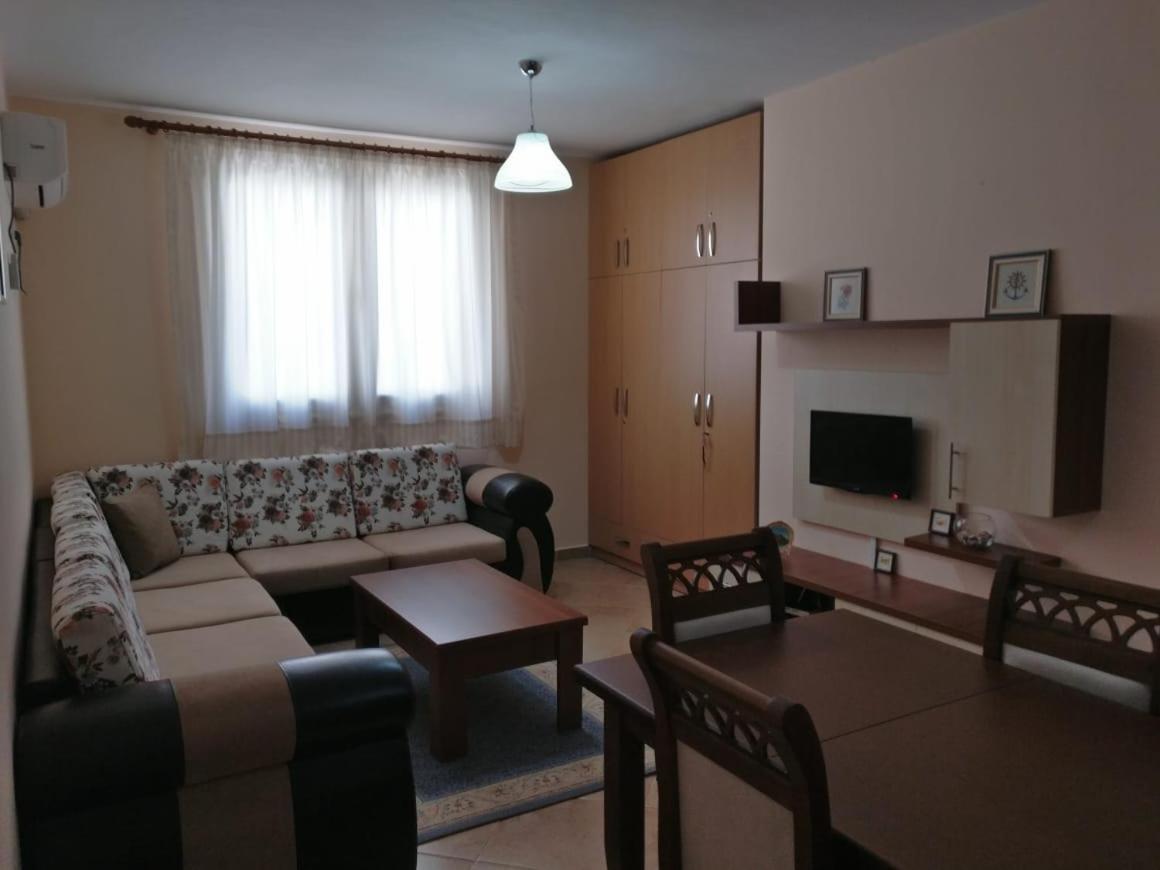 Comfortable Apartment Shëngjin Kültér fotó