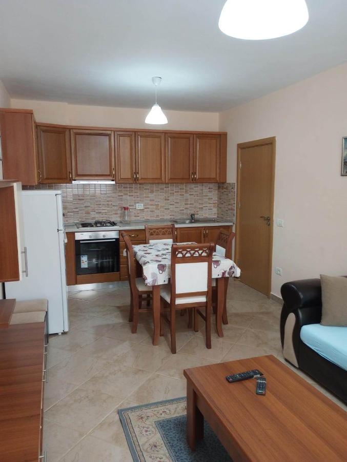 Comfortable Apartment Shëngjin Kültér fotó