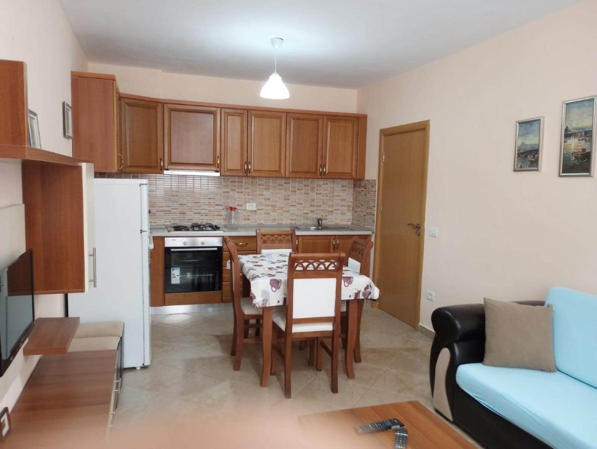 Comfortable Apartment Shëngjin Kültér fotó